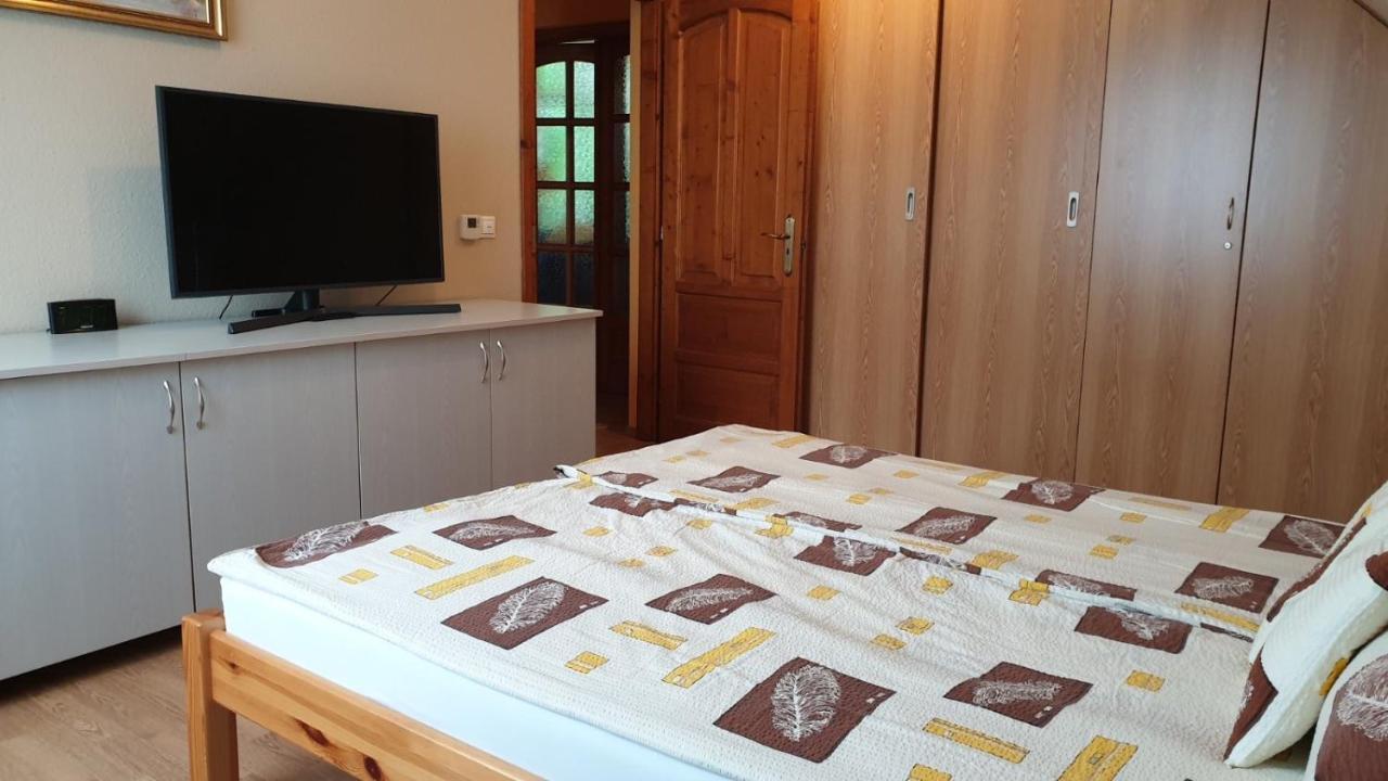 Ilona Apartmanok Balatonboglár Eksteriør billede