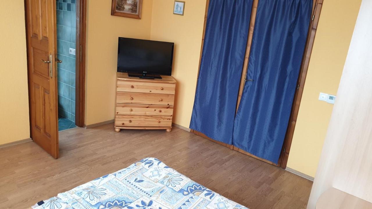 Ilona Apartmanok Balatonboglár Eksteriør billede